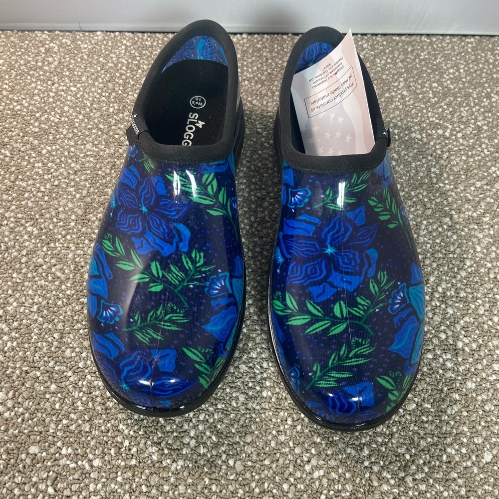 Sloggy Floral Garden Slip on Clogs in Blue and Green waterproof design Size 10.
